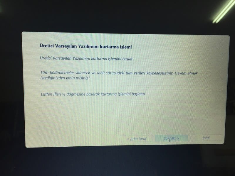 [Resim: 7-Toshiba-Satellite-L70-C-125-kurma.jpg]