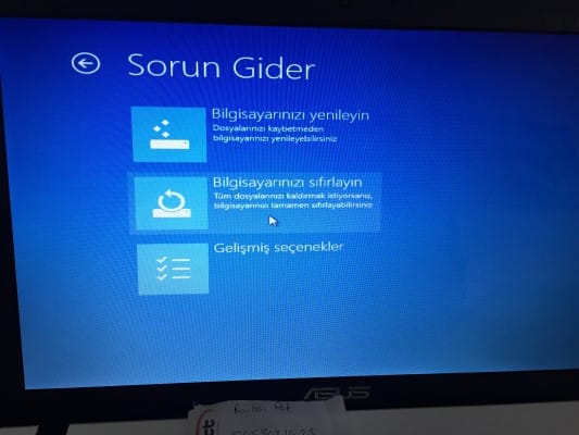 [Resim: 2-Asus-X552e-notebook-recovery-key.jpg]