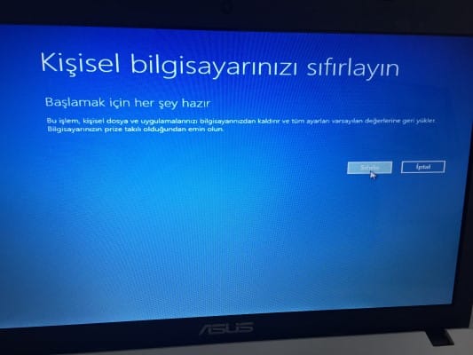 [Resim: 5-Asus-X552e-notebook-yeniden-kurma.jpg]